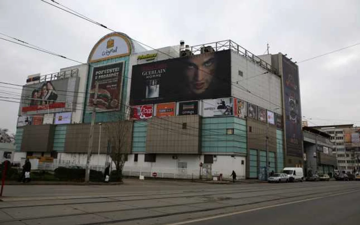 City Mall Bucureşti se va transforma în clădire de birouri FOTO Adevărul