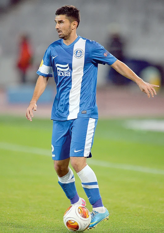 
    Vlad a ajuns la Dnipro  de la Pandurii Tg. Jiu  în schimbul a  2 milioane de euro  