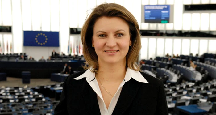Adriana Ţicău