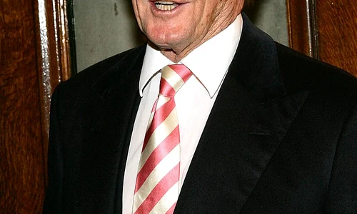 rp Roger Moore GettyImages 51757795 723x1024 jpg jpeg