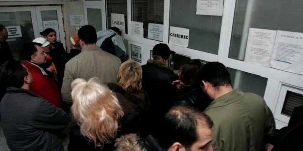 Cei care plătesc dările până în martie beneficiază de reducere