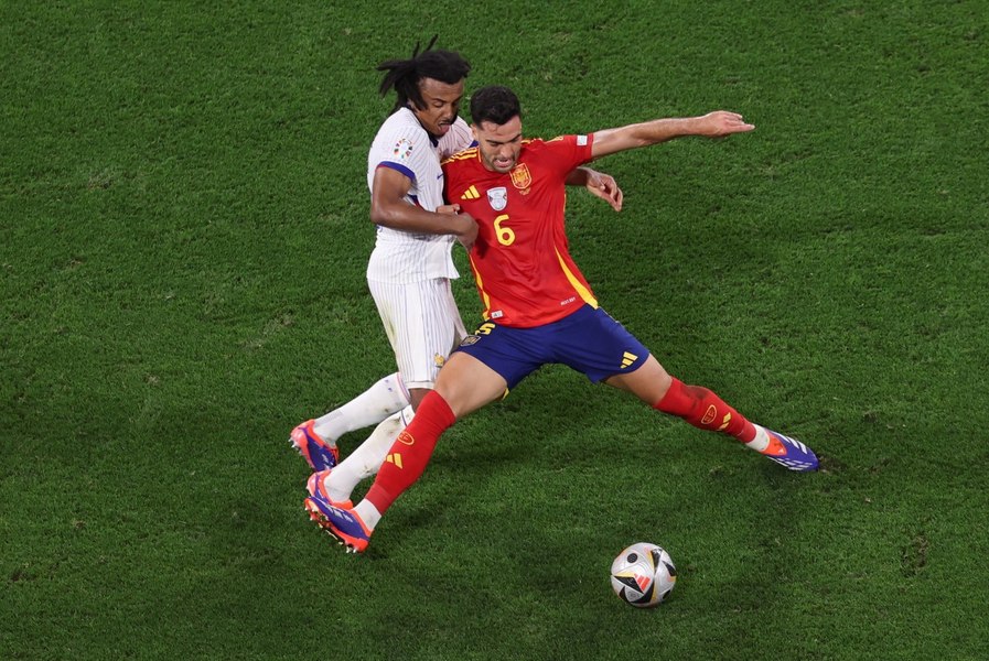 LIVE TEXT: France and Spain Battle for World Cup Final Berth