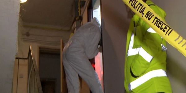 Criminaliştii au găsit în locuinţa victimei toate probele crimei. Foto