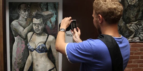 tablou Vladimir Putin şi Dmitri Medvedev REUTERS