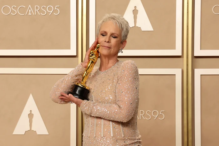 Jamie Lee Curtis cu primul său Oscar 