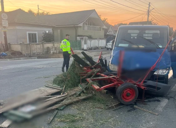 O femeie care se afla în atelaj a ajuns la spital FOTO: martor