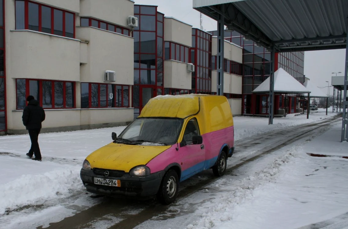 Cetăţeanul s-a prezentat la intrare în ţară cu un autoturism neînmatriculat/Foto:IJPF Satu Mare