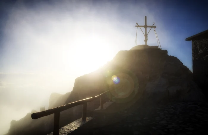 Prin rugăciunea inimii alăturăm numele lui Hristos de smerenia maximă pe care o putem atinge cerând mila lui Dumnezeu