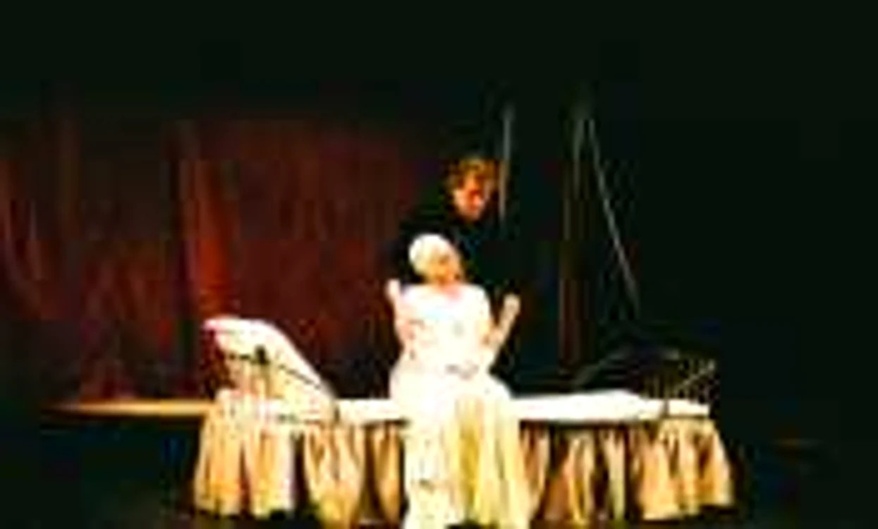 Teatrul Naţional Marin Sorescu Craiova Adrian Pintea Hamlet