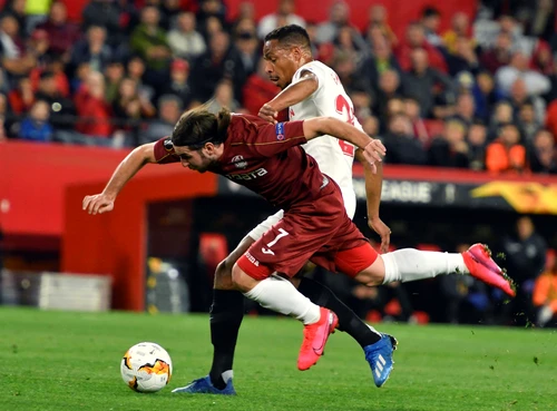 După 1-1 la Cluj și 0-0 la Sevilla, spaniolii s-au calificat în optimile de finală ale Ligii Europa datorită golului marcat în deplasareFoto: EPA-EFE