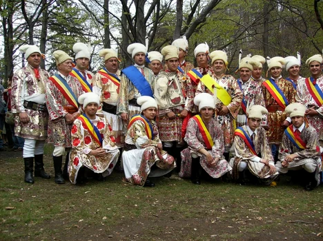 Junii Brasovului FOTO romaniaturistica