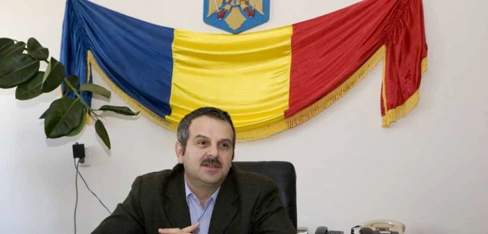 Fostul primar al Tecuciului consideră că nu a încălcat legea când a acordat angajaţilor primăriei mai multe sporuri Foto: www.viata-libera.ro