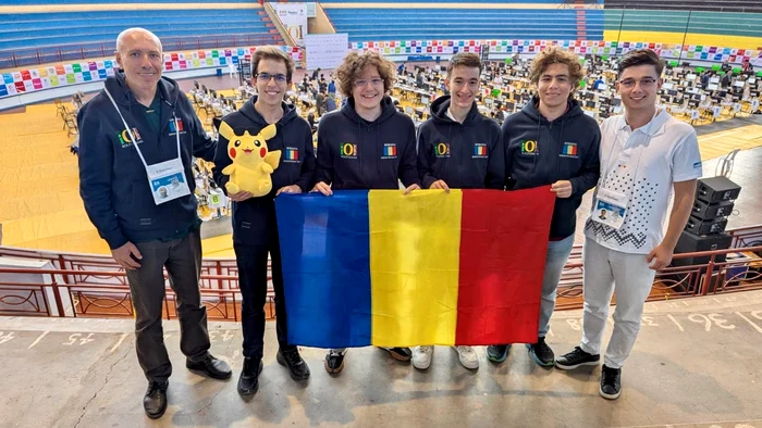 Record absolut al elevilor români la Olimpiada Internațională de Informatică. Toţi cei patru participanţi au câştigat medalii de aur. „Ministerul le oferă like-uri"