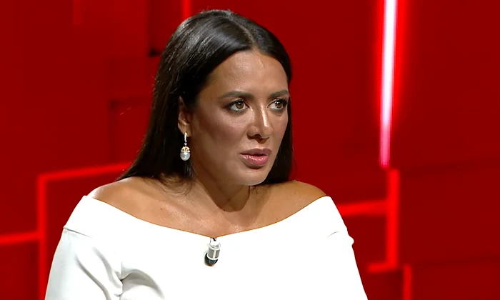 Oana Niculescu Mizil la 40 de intrebari cu Denise Rifai la Kanal D png