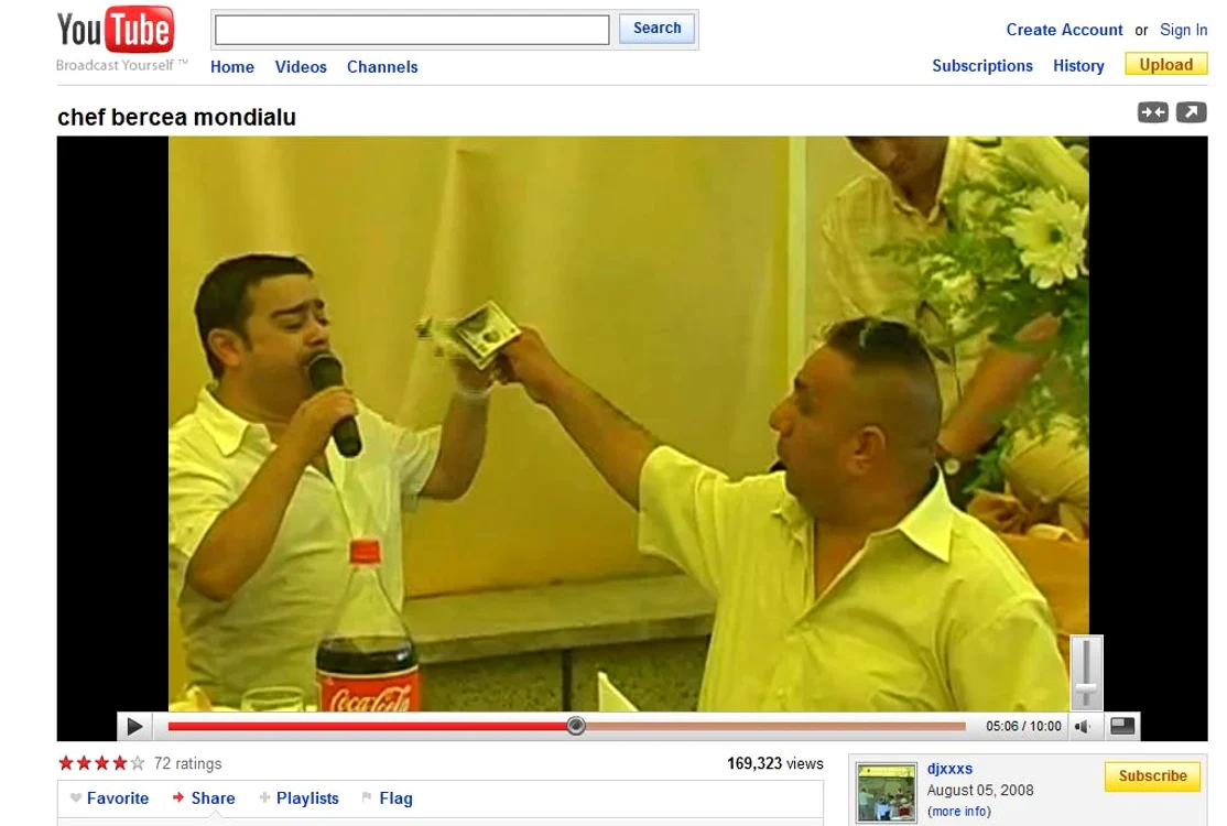 
    Probabil cea mai credibilă explicaţie a sursei averii lui Adrian Minune - surprins în timp ce-i cântă lui Bercea Mondial (foto: YouTube)  