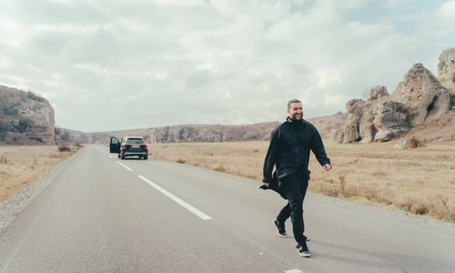 1 smiley purtat de vant 2 jpg jpeg