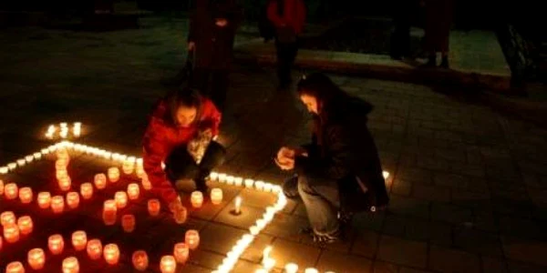 Acțiunea va începe la ora 18.00 în Piața Teatrului