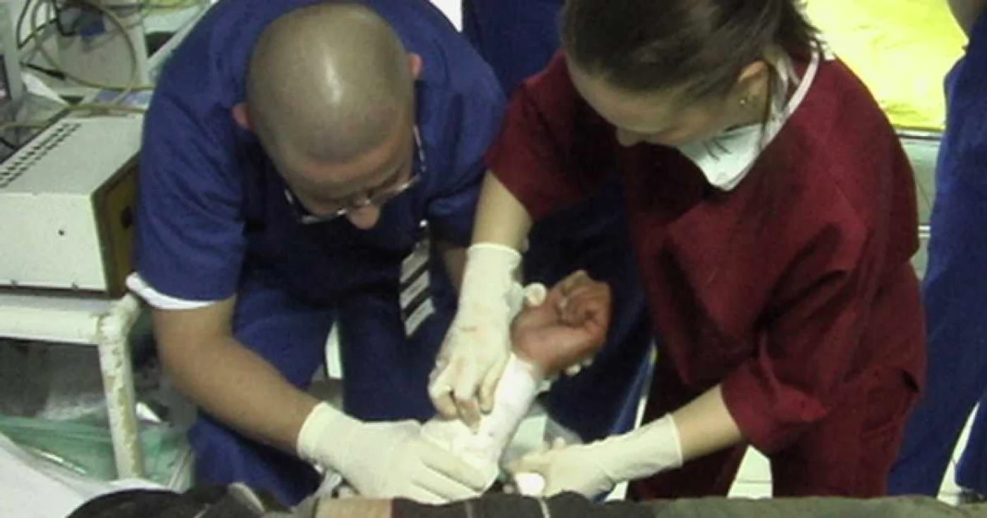 Pacienta are nevoie de îngrijiri medicale