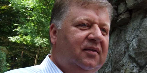 „Regele asfaltului“ a modernizat curtea Liceului „Ghica“