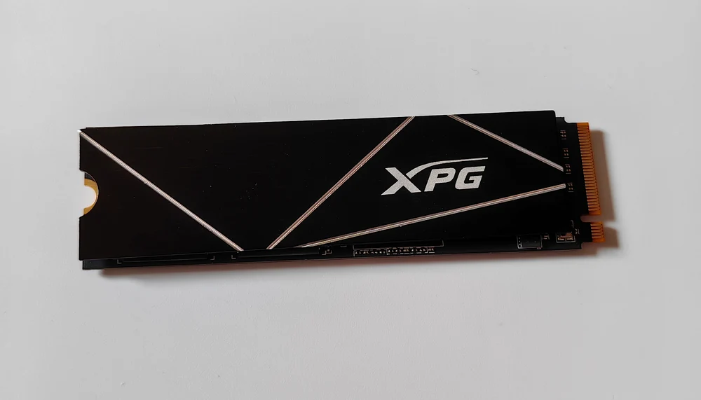 ADATA XPG GAMMIX S70 BLADE. FOTO Adrian Pogîngeanu