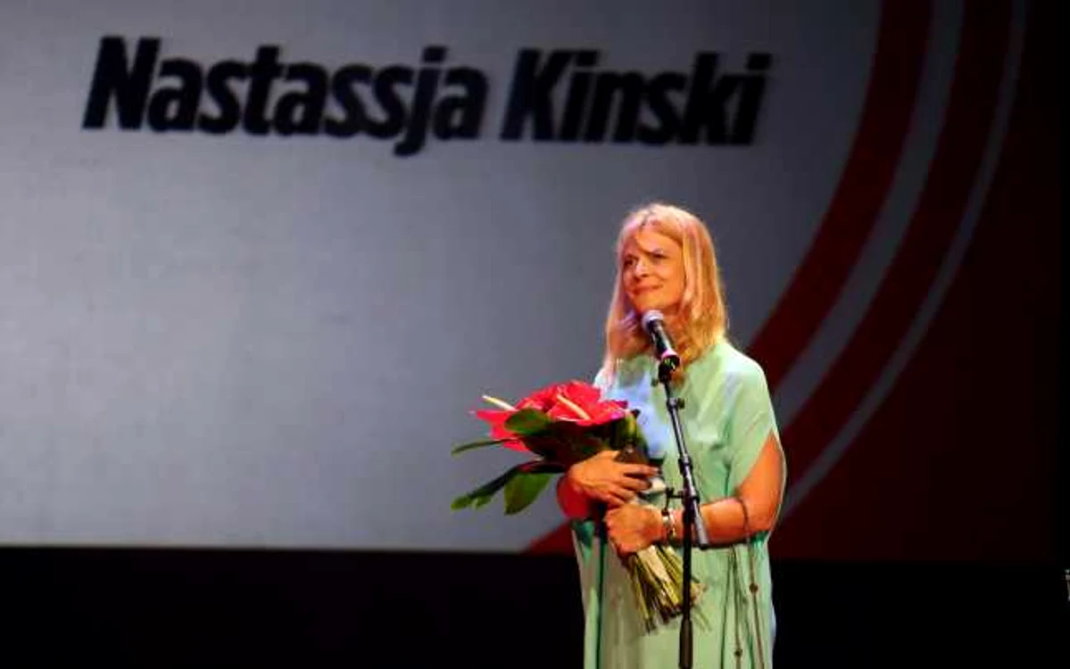 nastassja kinski tiff FG