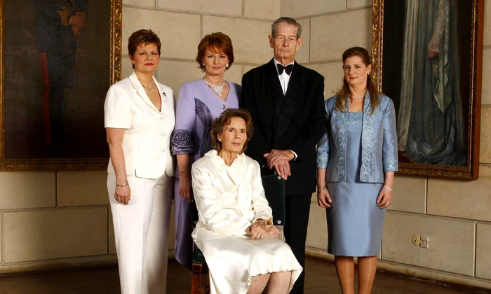 Regele Mihai Regina Ana Margareta Elena și Irina profimedia 0221961061 jpg