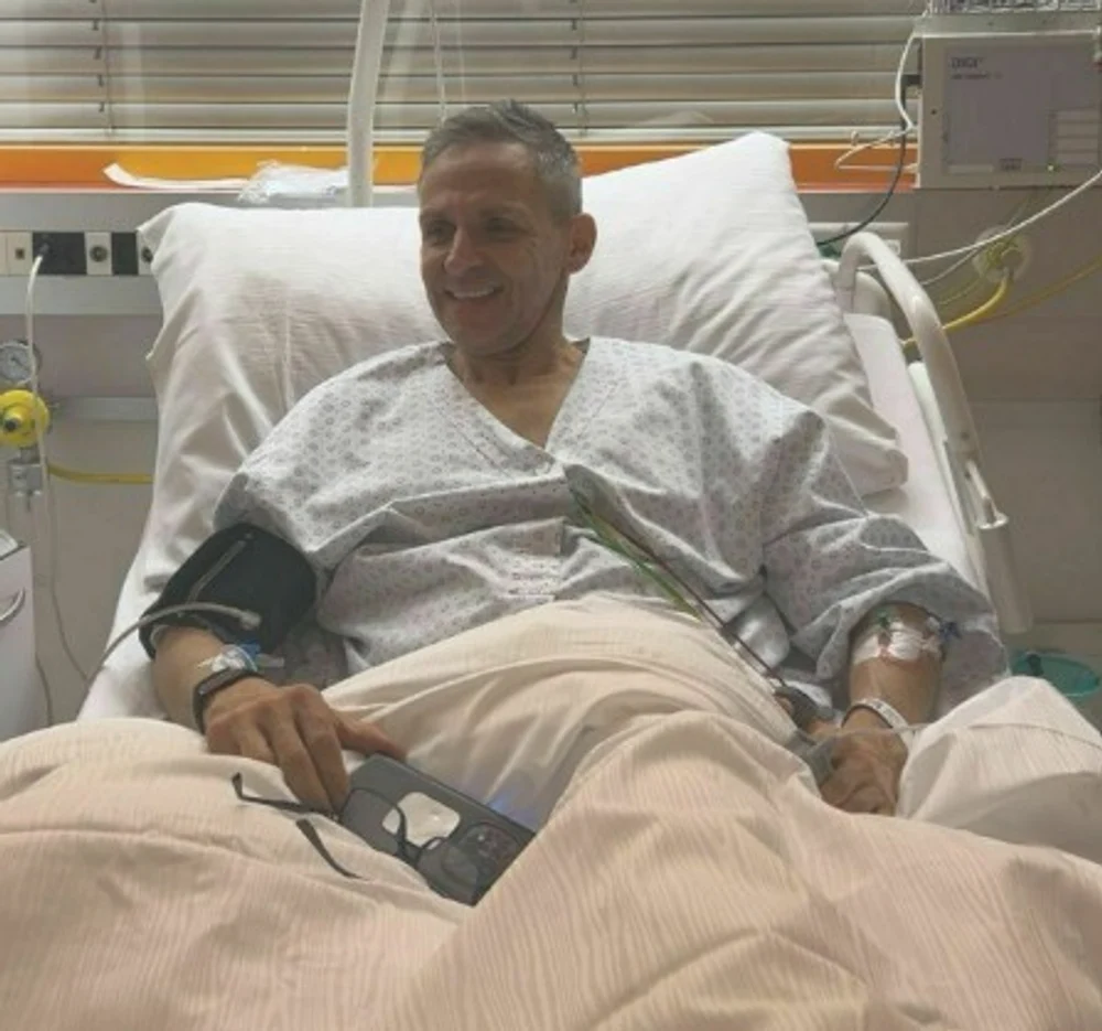 Bărbatul care a salvat 10 tineri din iadul dezlănțuit de la barul Le Constellation, după apelul fiicei: „Am spart ușa și au căzut peste mine trupuri”