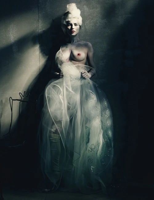 kate moss couture 2 jpeg