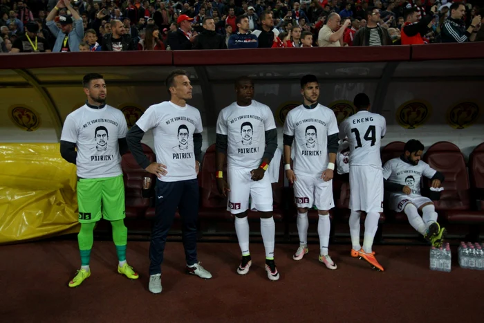 Jucătorii echipei Dinamo au purtat tricouri cu chipul și numele lui Patrick Ekeng la Finala Cupei României