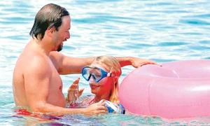 La 46 de ani,  Pamela Anderson  este într o formă  de zile mari jpeg