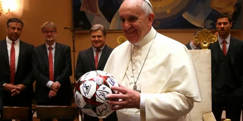 papa francisc fotbal getty jpg