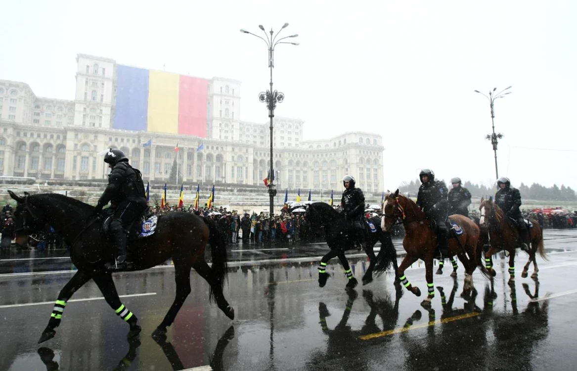 
    Echipajele călare ale Jandarmeriei nu vor lipsi de la parada de 1 decembrie  
