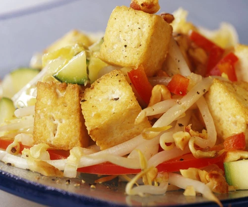 salata calda tofu legume jpeg