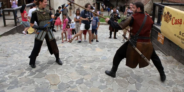 Festivalul Medieval atrage mii de turişti. FOTOAdevărul