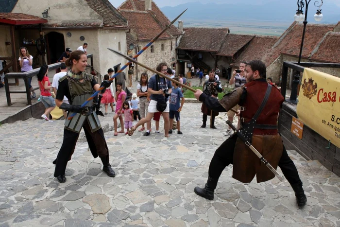 Festivalul Medieval atrage mii de turişti. FOTOAdevărul