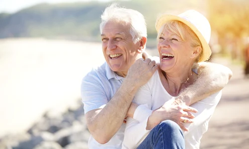 Batrani pensionari fericiti FOTO Shutterstock jpg