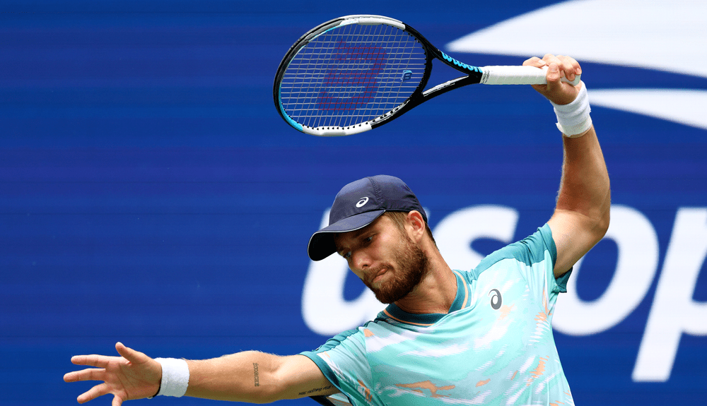 VIDEO Bătaie pe terenul de tenis! Doi jucători abia au fost despărțiți de arbitru