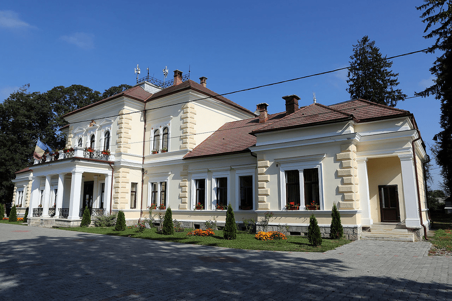 Rețeta de succes a unei comune care se zbătea în sărăcie. Cum a devenit Budila o localitate prosperă FOTO