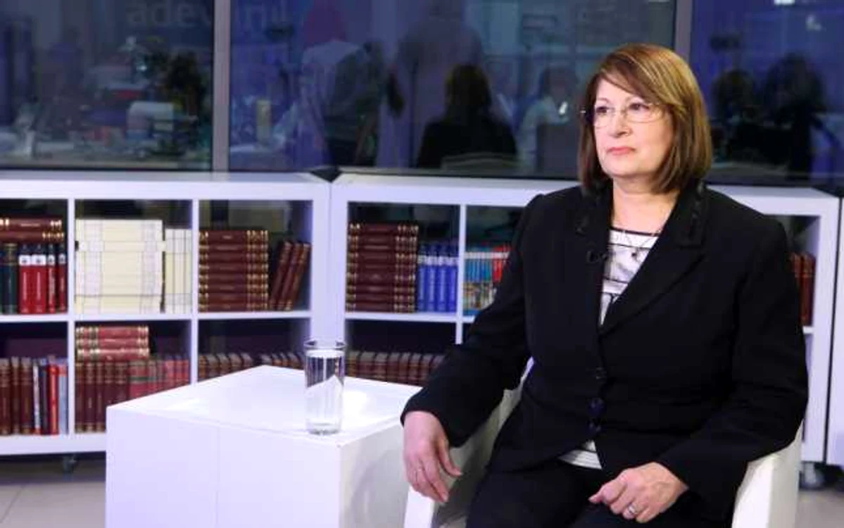 Rodica Niculescu, medic primar medicină internă, cu competenţă în cardiologie intervenţională, în studioul Adevărul Live FOTO Marian Iliescu