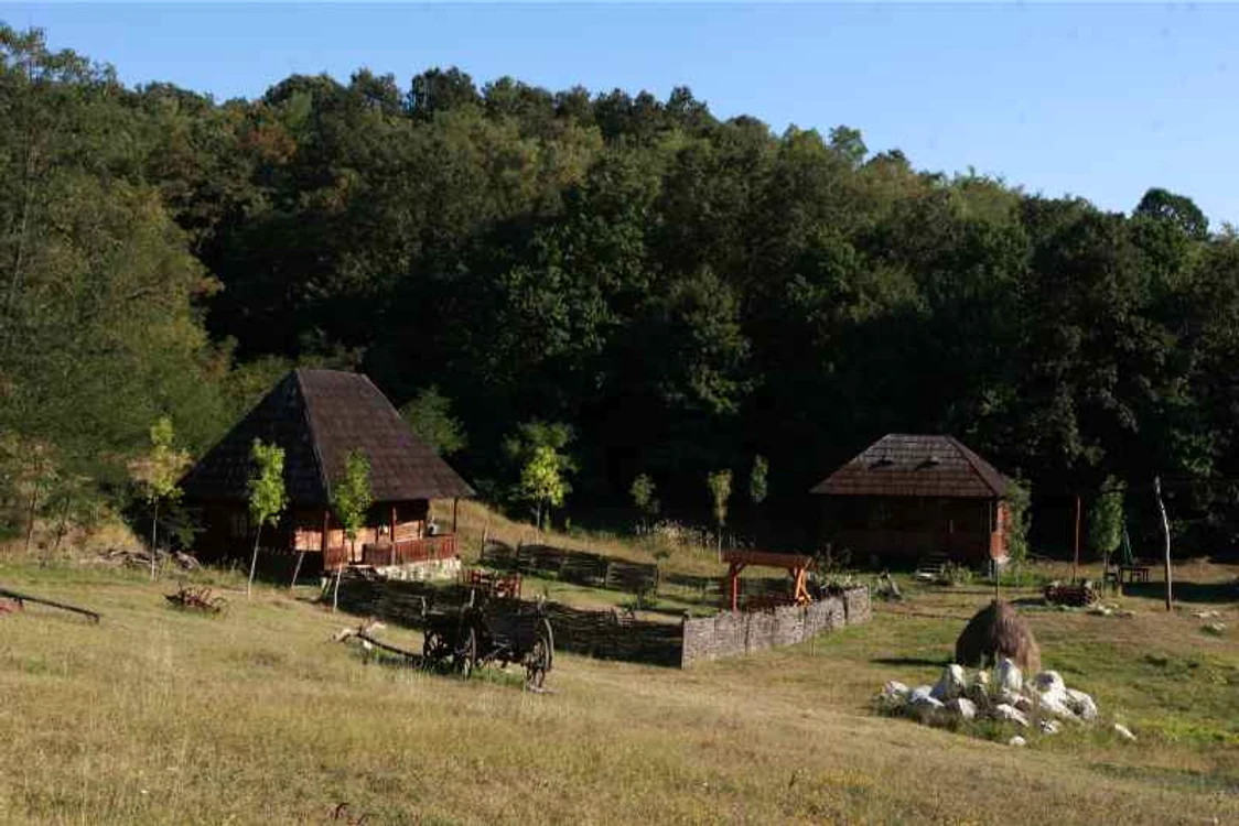 După 6 august ţăranii cred că vara s-a sfârşit şi se pregătesc pentru lucrările de toamnă. (Foto arhivă)