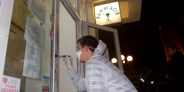 Farmacie jefuită în Centrul Nou