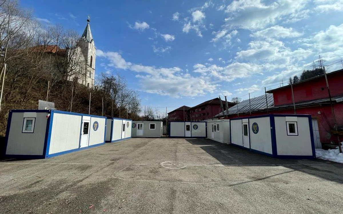 Containere de locuit vor fi puse la dispoziția familiilor din Crevedia FOTO arhivă Adevărul
