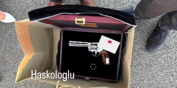 pistol cadou Erdogan captura video Antena3 jpg