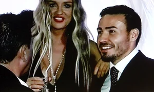 Tania şi Cristea  au stat lipiţi  toată noaptea jpeg