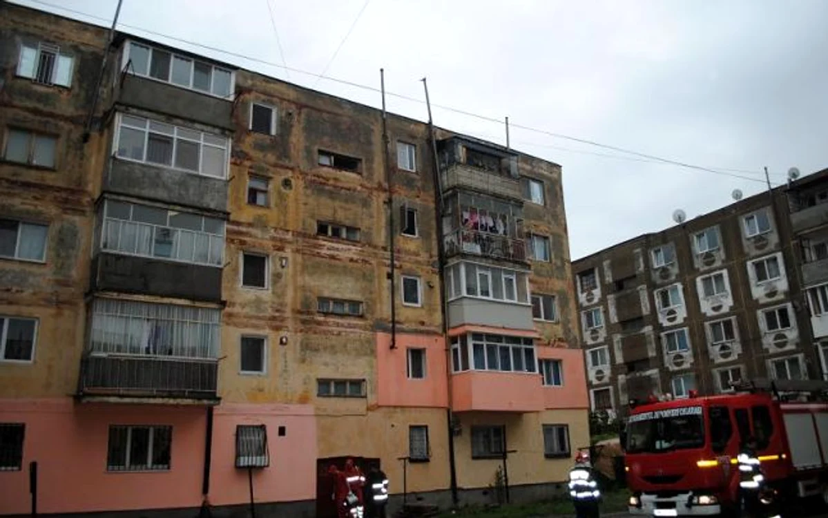 Incendiu a fost lichidat în scurt timp de pompieri