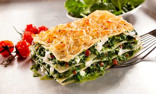 Lasagna cu spanac  Sursa foto shutterstock 362034866 jpg