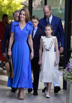 Kate Middleton, Prințul William, George și Charlotte