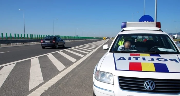 Traficul a fost deviat pe Autostrada Soarelui din cauza accidentelor produse luni dimineaţăFOTO: adevarul.ro