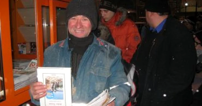 Neculai Budeanu si-a luat cartea si ziarul Adevărul înainte de a pleca la muncă