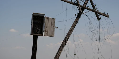 Reţeaua electrică a fost avariată în 30 localităţi